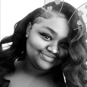 Meet your Posher, Lanise